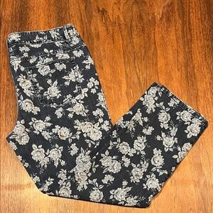 Liz Claiborne Black Denim Ankle Jeans with White Floral Print